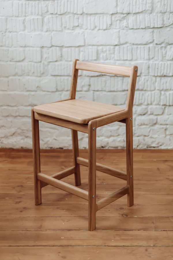Барный стул со спинкой — натуральный дуб