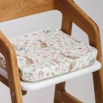 Мягкая подушка - Зайцы и цветы