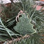 Набор новогодних игрушек 6 шт. из дуба и керамики №2 — изображение 3